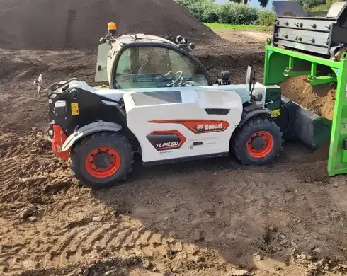 location bobcat à Avranches - image 4