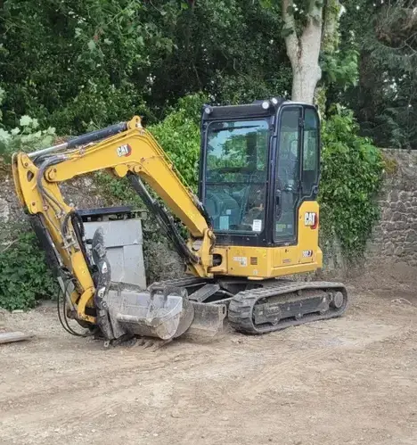 location bobcat à Combourg - image 4