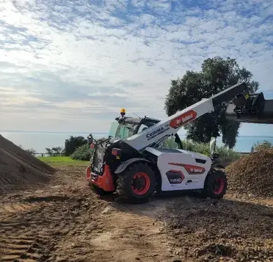 location matériel TP à Combourg - image 2