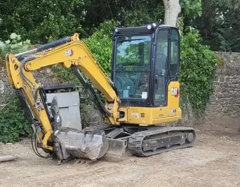 location mini pelle Combourg-5