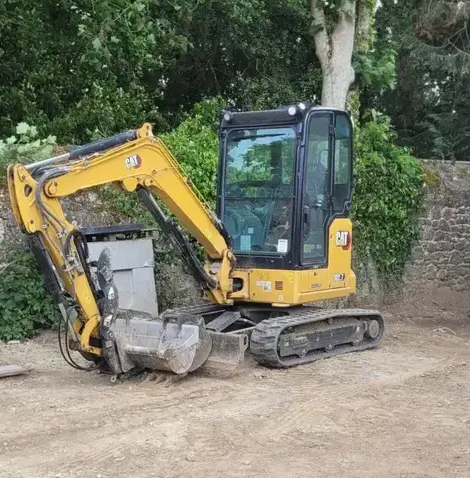 location mini pelle à Lamballe-Armor - image 4